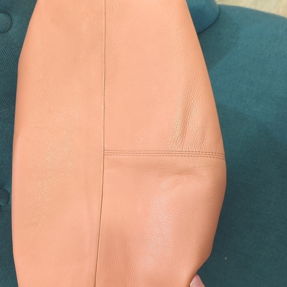 Soprano Peach Soft leather Large Shoulder/ Tote bag - Picture 11 of 11